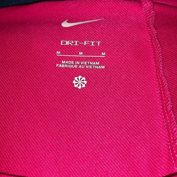 Nike shorts - Picture 2 of 2